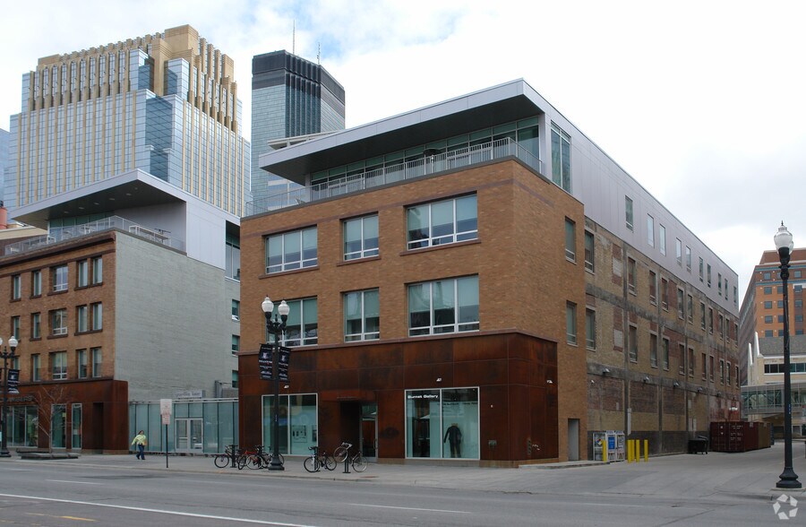 More Photos Of 901 Hennepin Ave, Minneapolis Hotel For Lease