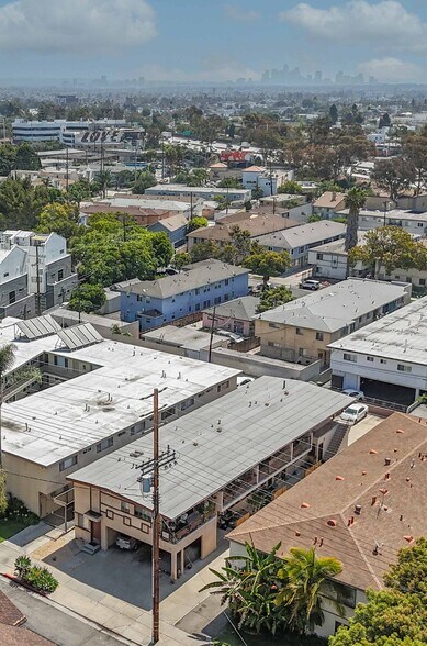 More Photos Of 3326 S Canfield Ave, Los Angeles Apartments For Sale