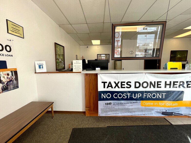 More Photos Of 914-920 S 4th St, Chickasha Storefront Retail Office For Sale