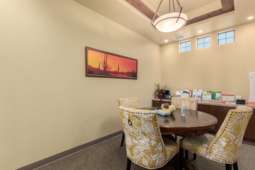 More Photos Of 261 W Duval Rd, Green Valley Medical For Sale