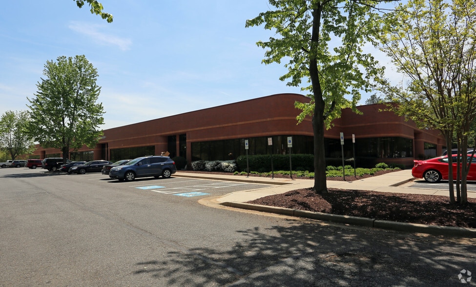 More Photos Of 9901 Business Pky, Lanham Flex For Lease
