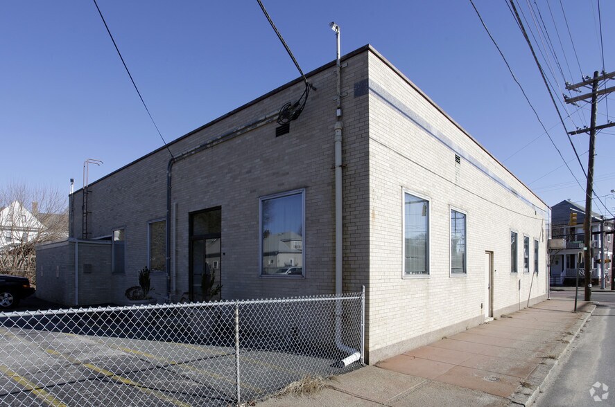 More Photos Of 1647 Cranston St, Cranston Bank For Sale