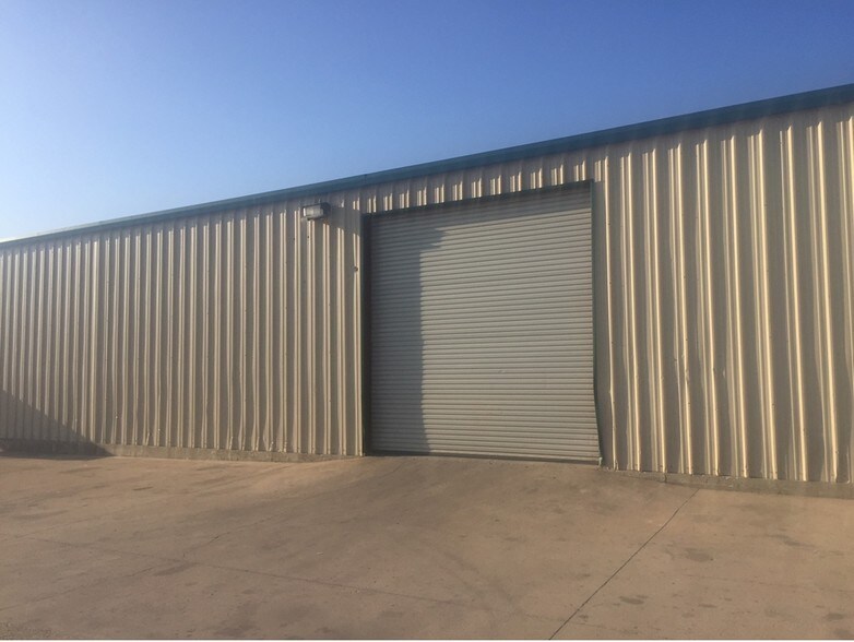 More Photos Of 4620 W Highway 290, Dripping Springs Warehouse For Lease