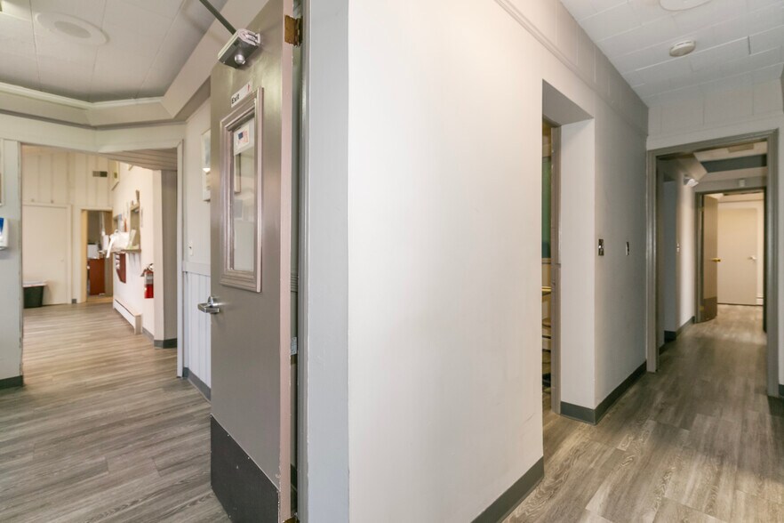 More Photos Of 421 Deer Park Ave, Babylon Medical For Sale