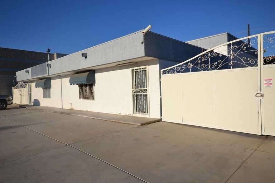 More Photos Of 7741 N 68th Ave, Glendale Service For Sale