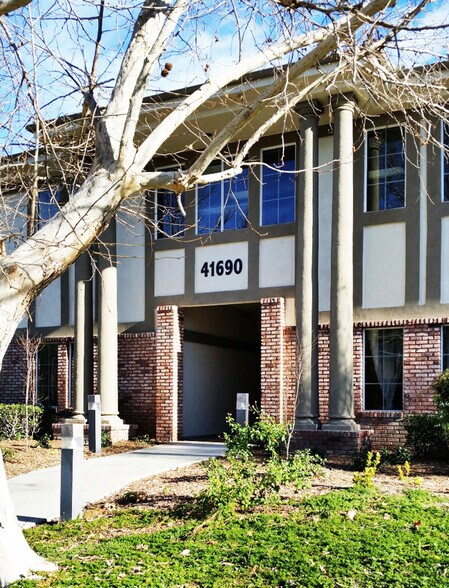 Primary Photo Of 41690 Enterprise Cir N, Temecula Medical For Lease
