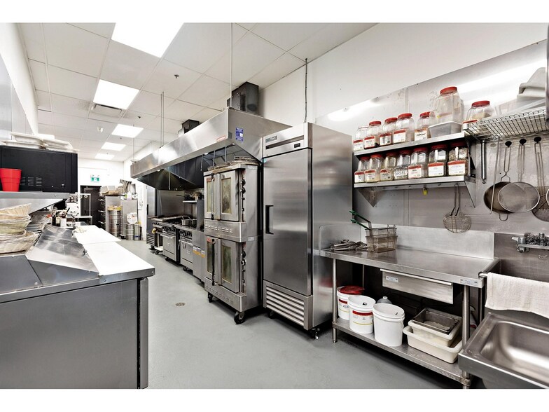 More Photos Of 5385 216 St, Langley Restaurant For Sale