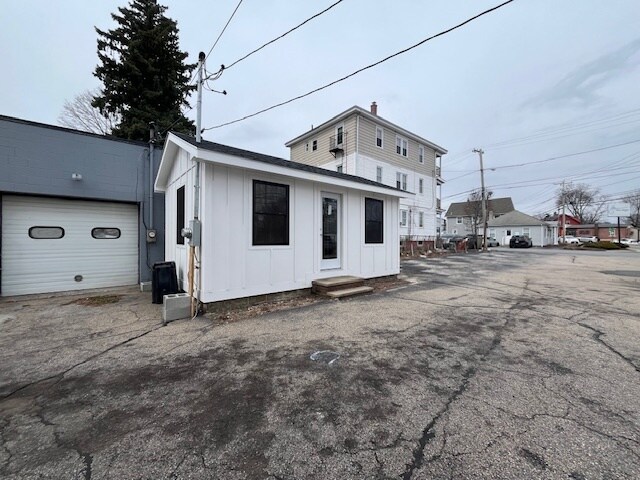 More Photos Of 246 Greenville Ave, Johnston Storefront Retail Office For Lease