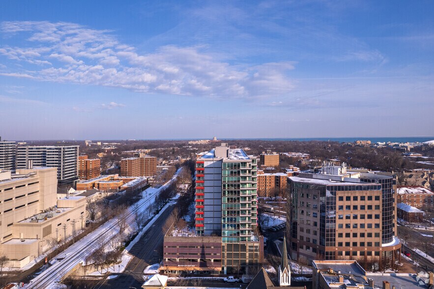 More Photos Of 800 Elgin Rd, Evanston Apartments For Sale