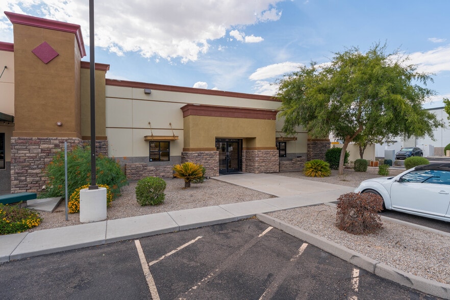 More Photos Of 1906 N Higley Rd, Mesa Light Distribution For Sale