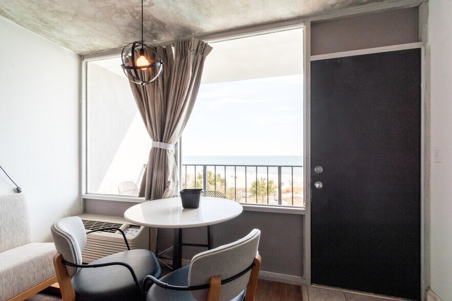 More Photos Of 2502 N Ocean Blvd, Myrtle Beach Hotel For Sale