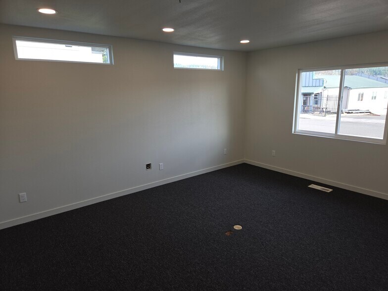 More Photos Of 15455 SE 94th Ave, Happy Valley Office For Lease