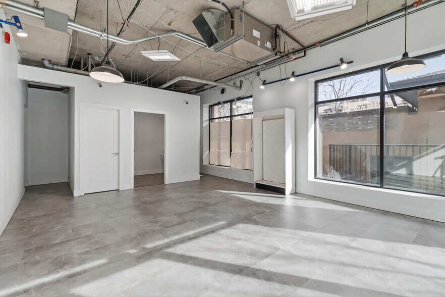 More Photos Of 765 McGill Rd, Kamloops Office For Sale