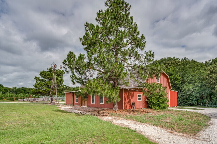 More Photos Of 1833 Dr Sanders Rd, Aubrey Land For Sale