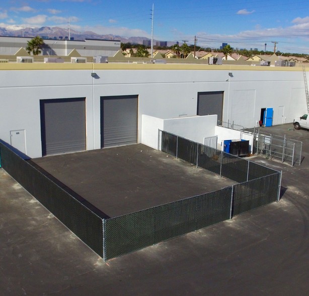 More Photos Of 6126 S Sandhill Rd, Las Vegas Warehouse For Lease