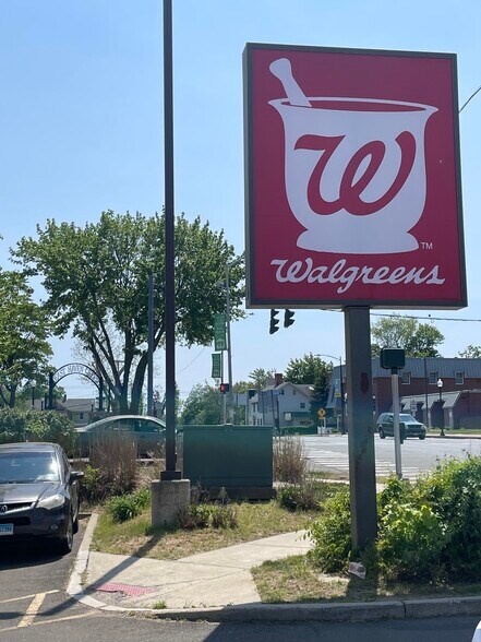 More Photos Of 157 Main St, East Haven General Retail For Sale
