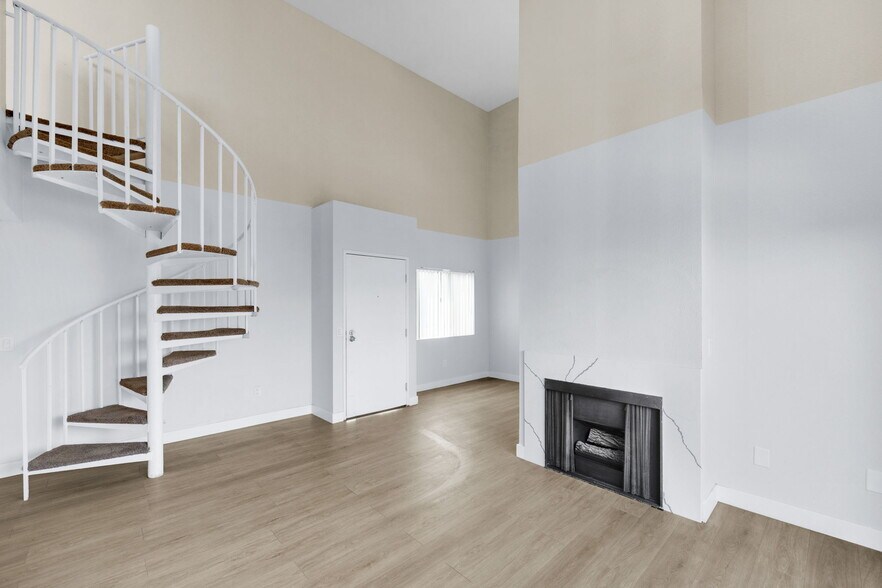 More Photos Of 4406 Cahuenga Blvd, Toluca Lake Apartments For Sale