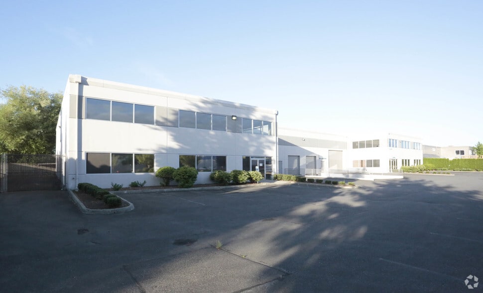More Photos Of 18 42nd St NW, Auburn Warehouse For Lease