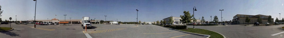 Primary Photo Of 1500-1706 Elgin Mills Rd, Richmond Hill Unknown For Lease