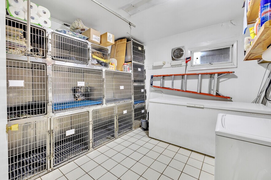 More Photos Of 2879 Fairfield Ave, Bridgeport General Retail For Sale