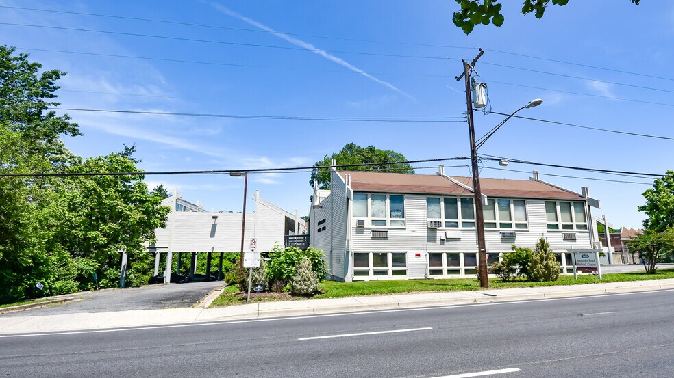 More Photos Of 5632 Annapolis Rd, Bladensburg Medical For Lease