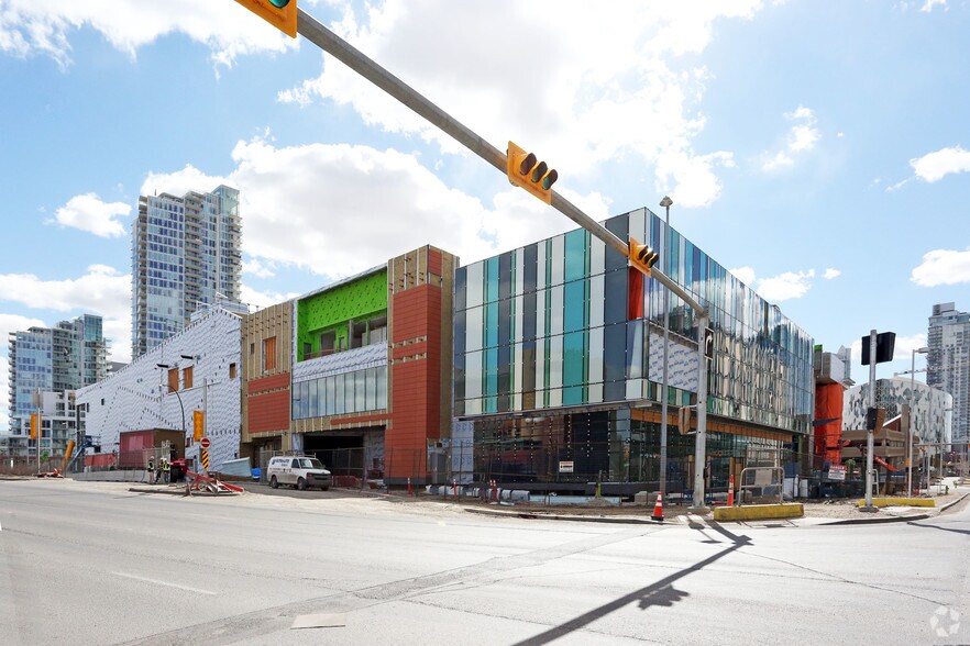 Primary Photo Of 428 6th Ave, Calgary General Retail For Sale