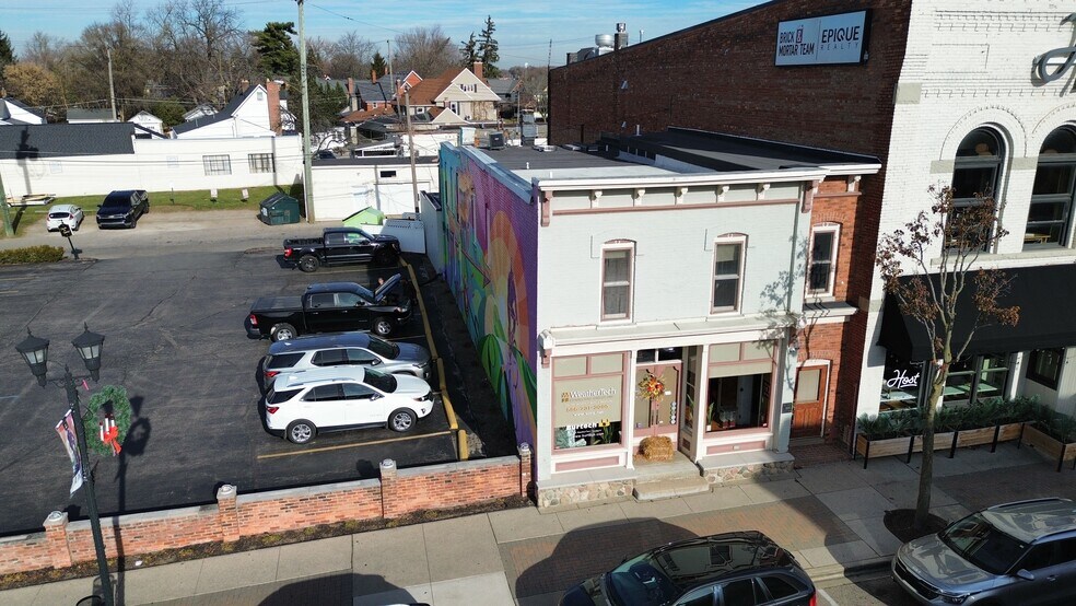 More Photos Of 7747 Auburn Rd, Utica Storefront Retail Office For Sale