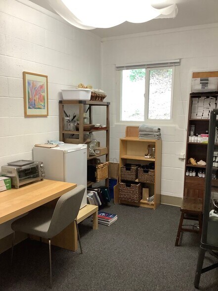 More Photos Of 511-517 Petaluma Ave, Sebastopol Medical For Lease