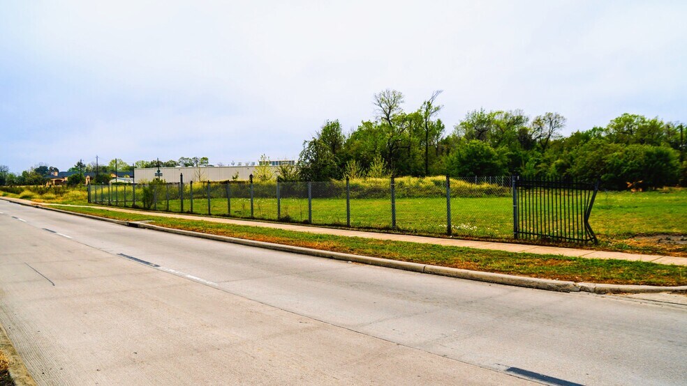 More Photos Of 0 Northwest Freeway, Houston Land For Sale