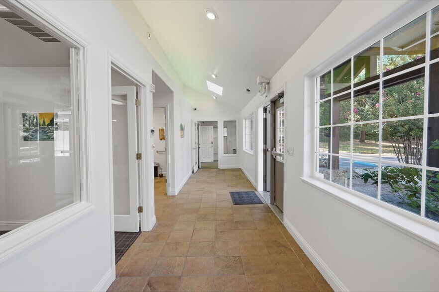 More Photos Of 440 Lower Grass Valley Rd, Nevada City Office For Sale