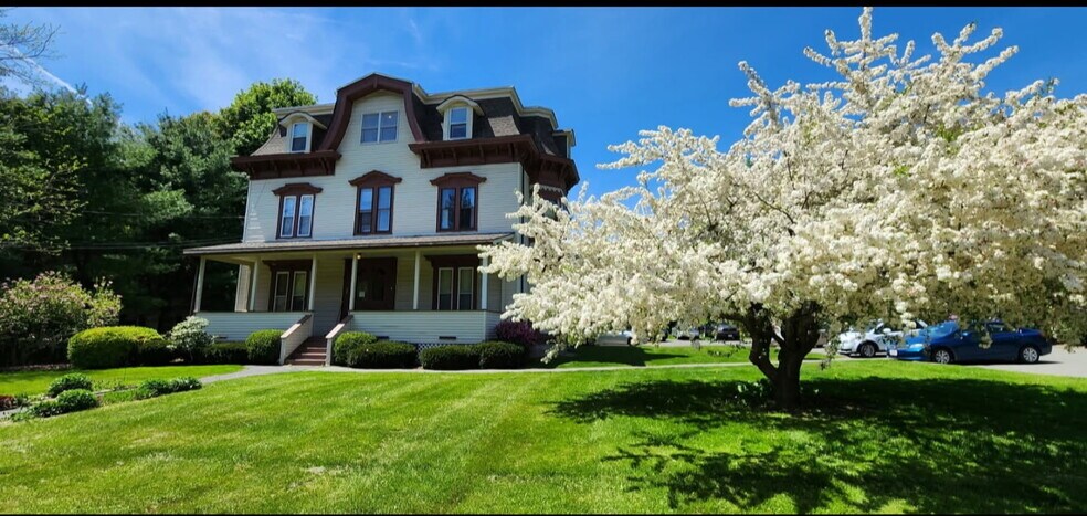 Primary Photo Of 465 Chapel St, Lee Apartments For Sale