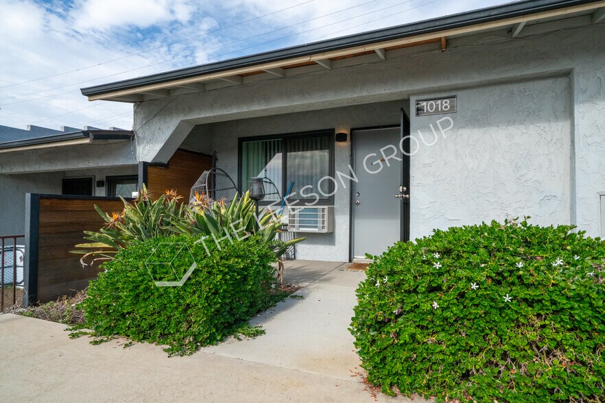 More Photos Of 1010 Clearbrook Ln, Vista Apartments For Sale