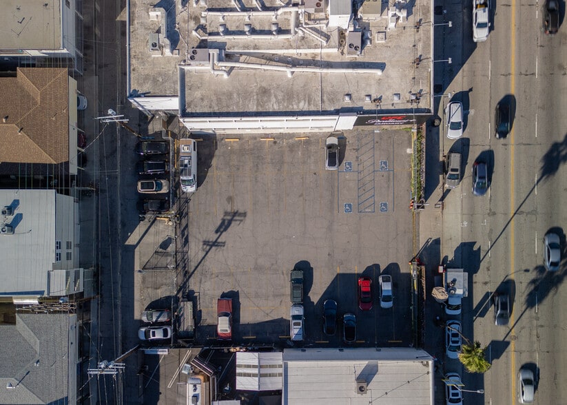 More Photos Of 543 N Fairfax Ave, Los Angeles Loft Creative Space For Lease