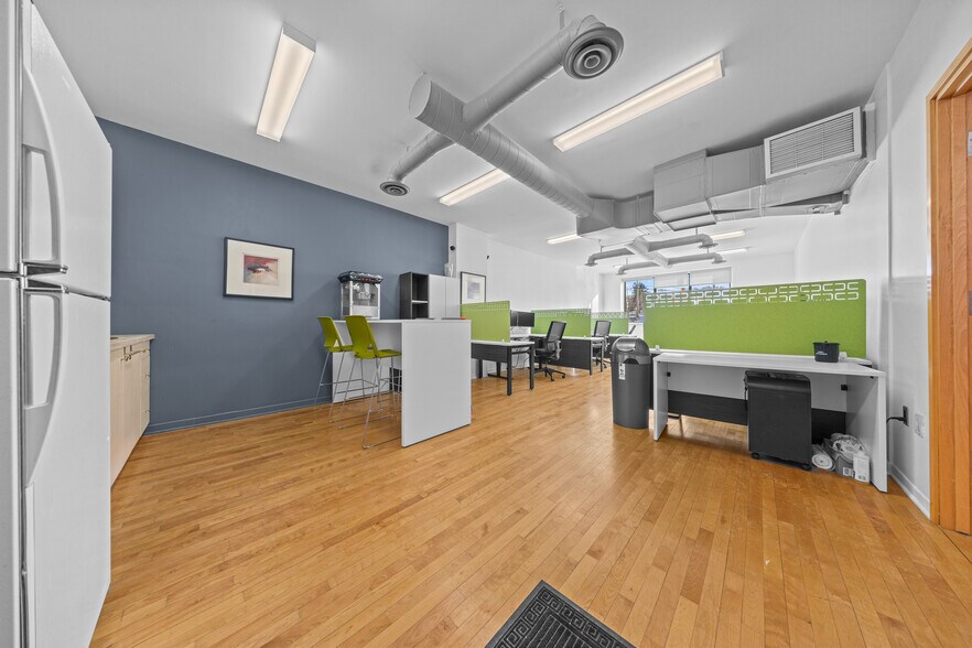 More Photos Of 342-354 Richmond Rd, Ottawa Storefront Retail Office For Lease