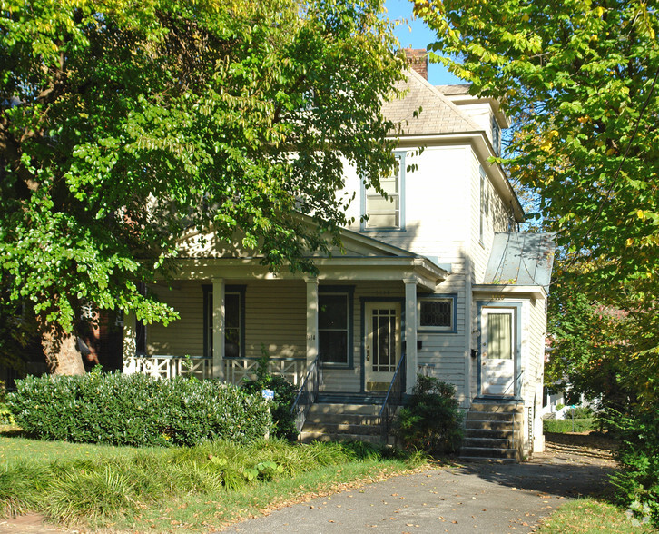 Primary Photo Of 1414 3rd St SW, Roanoke Medical For Sale