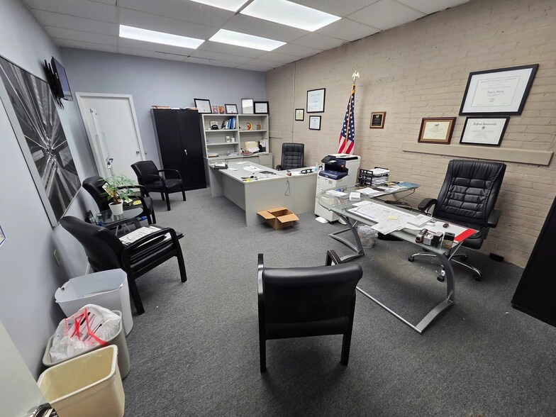 More Photos Of 3918 W 63rd St, Chicago Medical For Sale