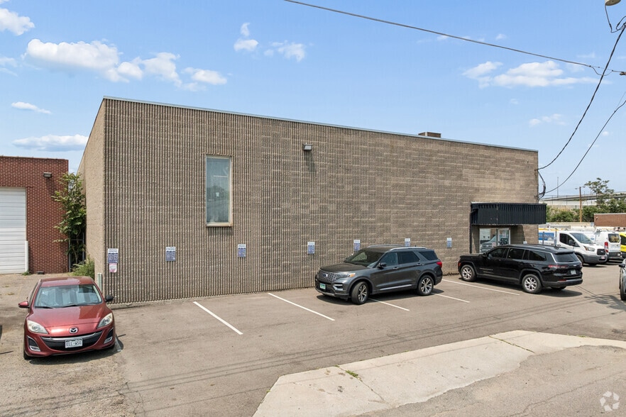 More Photos Of 4321 Broadway, Denver Warehouse For Lease