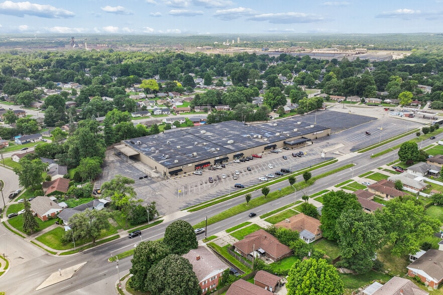 More Photos Of 3200 Roosevelt Blvd, Middletown Unknown For Lease