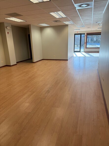 More Photos Of 40W310 Lafox Rd, St Charles Medical For Sale