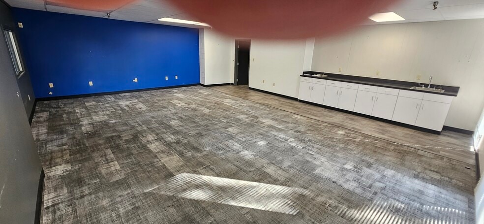 More Photos Of 2655-2711 S Dixie Hwy, Kettering Unknown For Lease