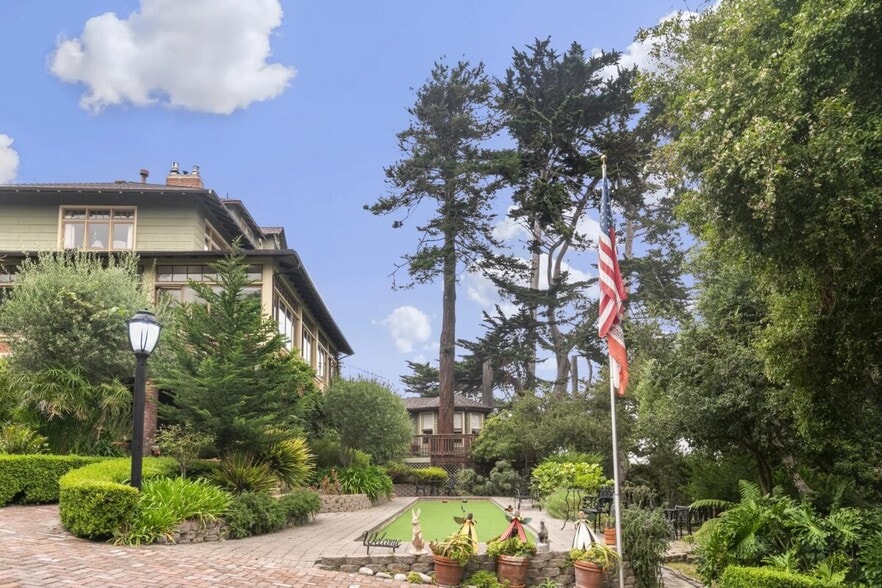 More Photos Of 598 Laine St, Monterey Hospitality For Sale