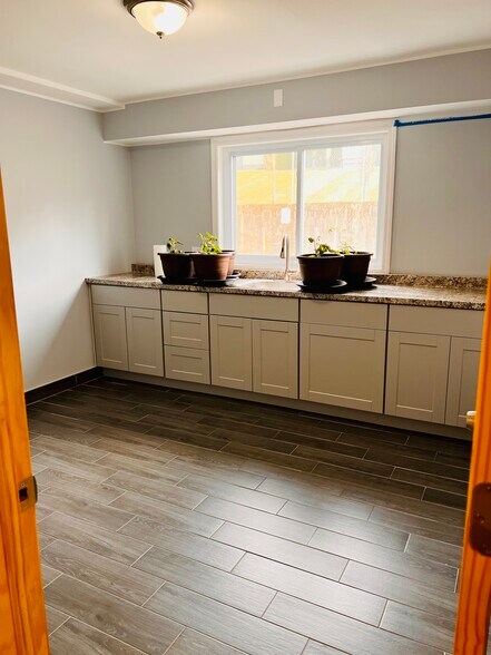 More Photos Of 1032-1036 Victory Blvd, Staten Island Medical For Lease