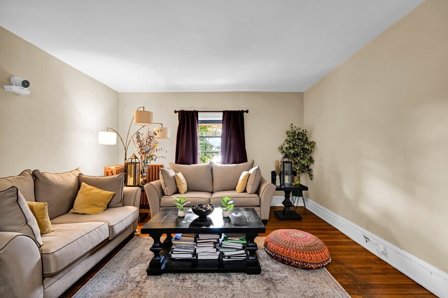 More Photos Of 1 Riverside Dr, Sleepy Hollow Village Apartments For Sale