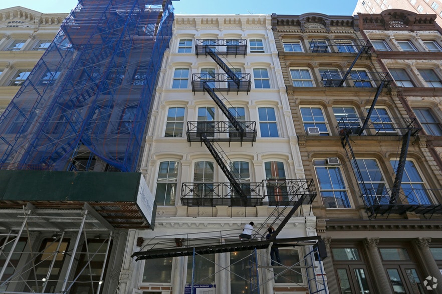 More Photos Of 42 Lispenard St, New York Storefront Retail Residential For Sale