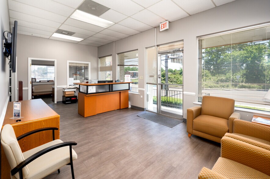 More Photos Of 9094 Baltimore Ave, College Park Office For Lease
