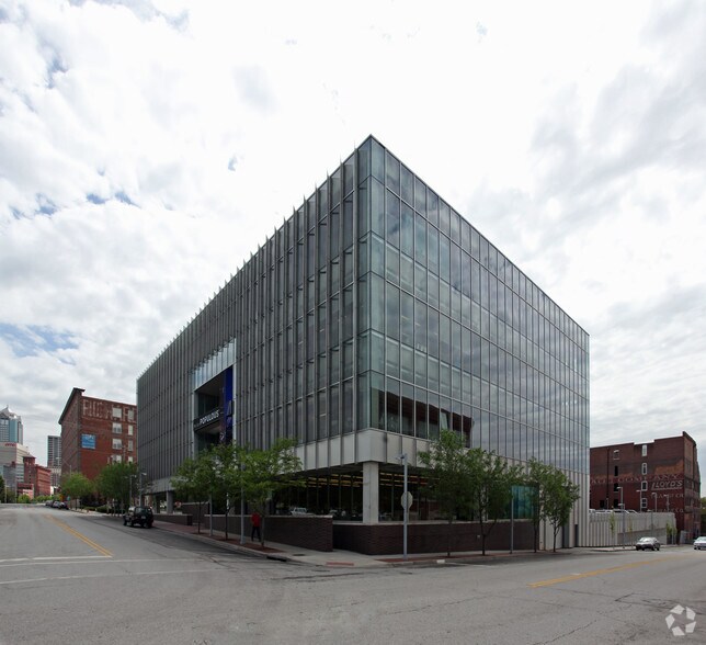 More Photos Of 300 Wyandotte St, Kansas City Office For Lease