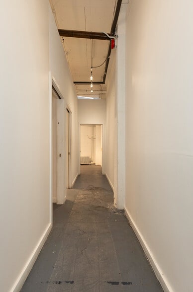 More Photos Of 3516 Fremont Pl N, Seattle General Retail For Lease