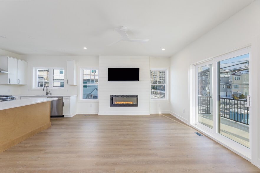 More Photos Of 5201 Atlantic ave, Ventnor City Apartments For Sale