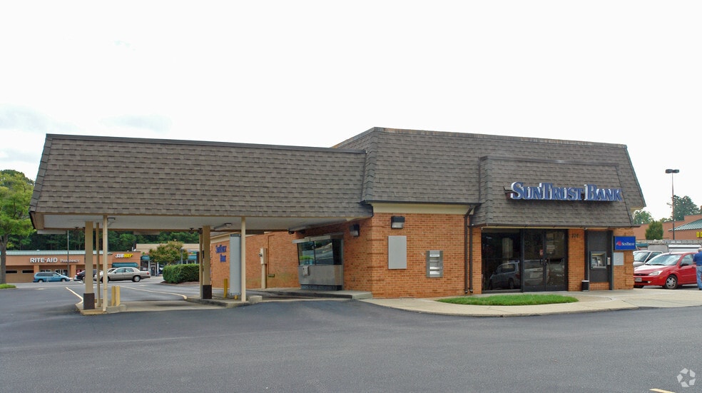 More Photos Of 551-801 Merrimac Trl, Williamsburg Unknown For Lease