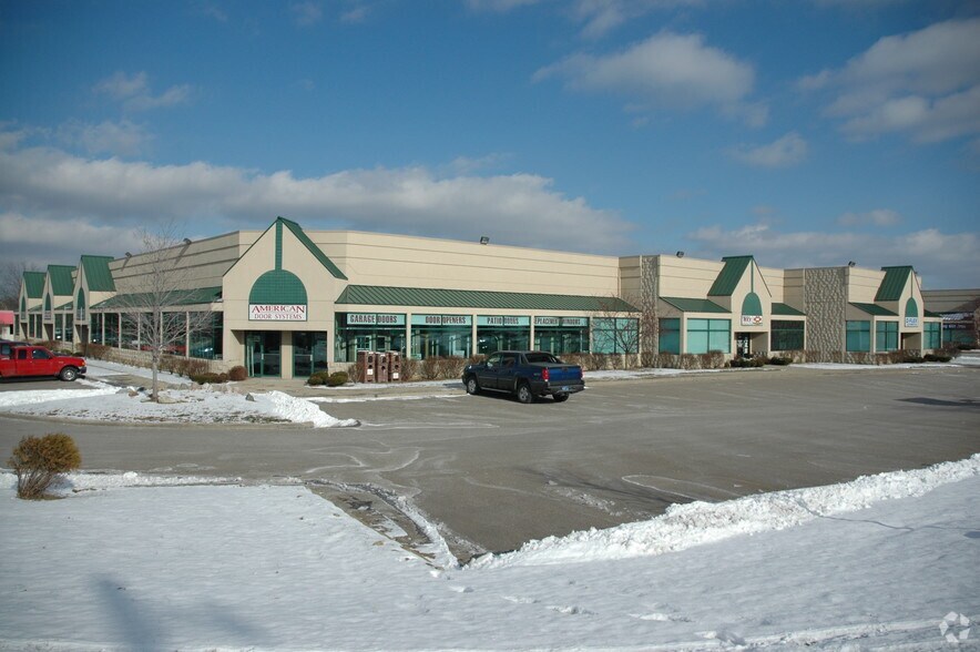More Photos Of 1972-1998 Star Batt Dr, Rochester Hills Warehouse For Lease
